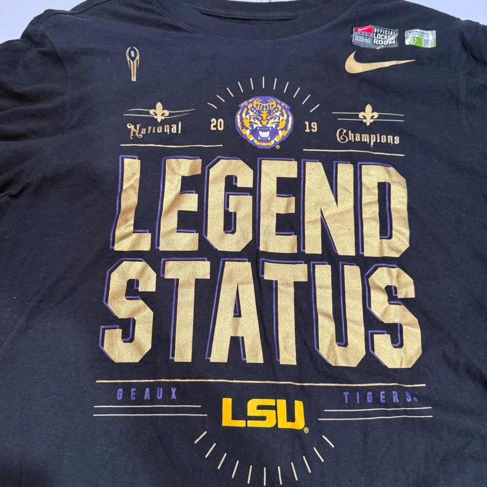 Nike LSU Tigers 2019 National Champions Legend NWOT T-Shirt Mens Medium Black